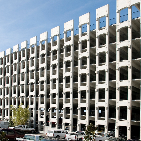 highwoods bay center parking garage