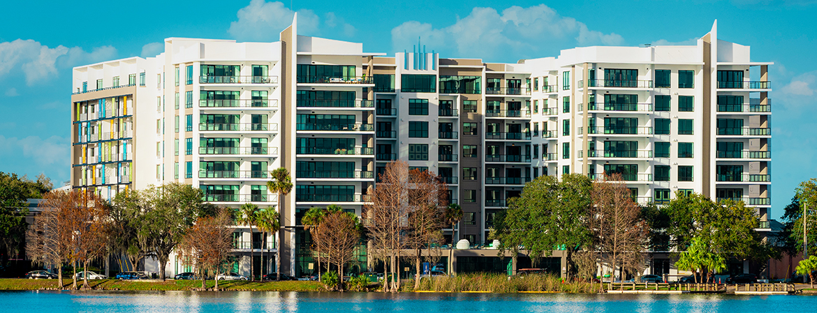 Daytime exterior shot of Lake House Orlando Apartments